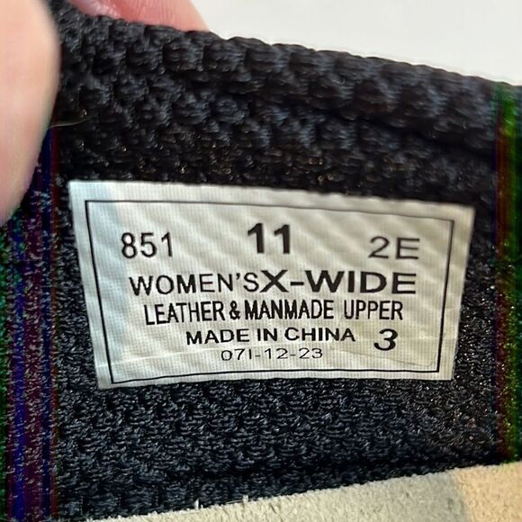 Naot Women’s Suede /Fabric Mesh Mary Jane Shoes Size 11 Wide - Picture 14 of 14